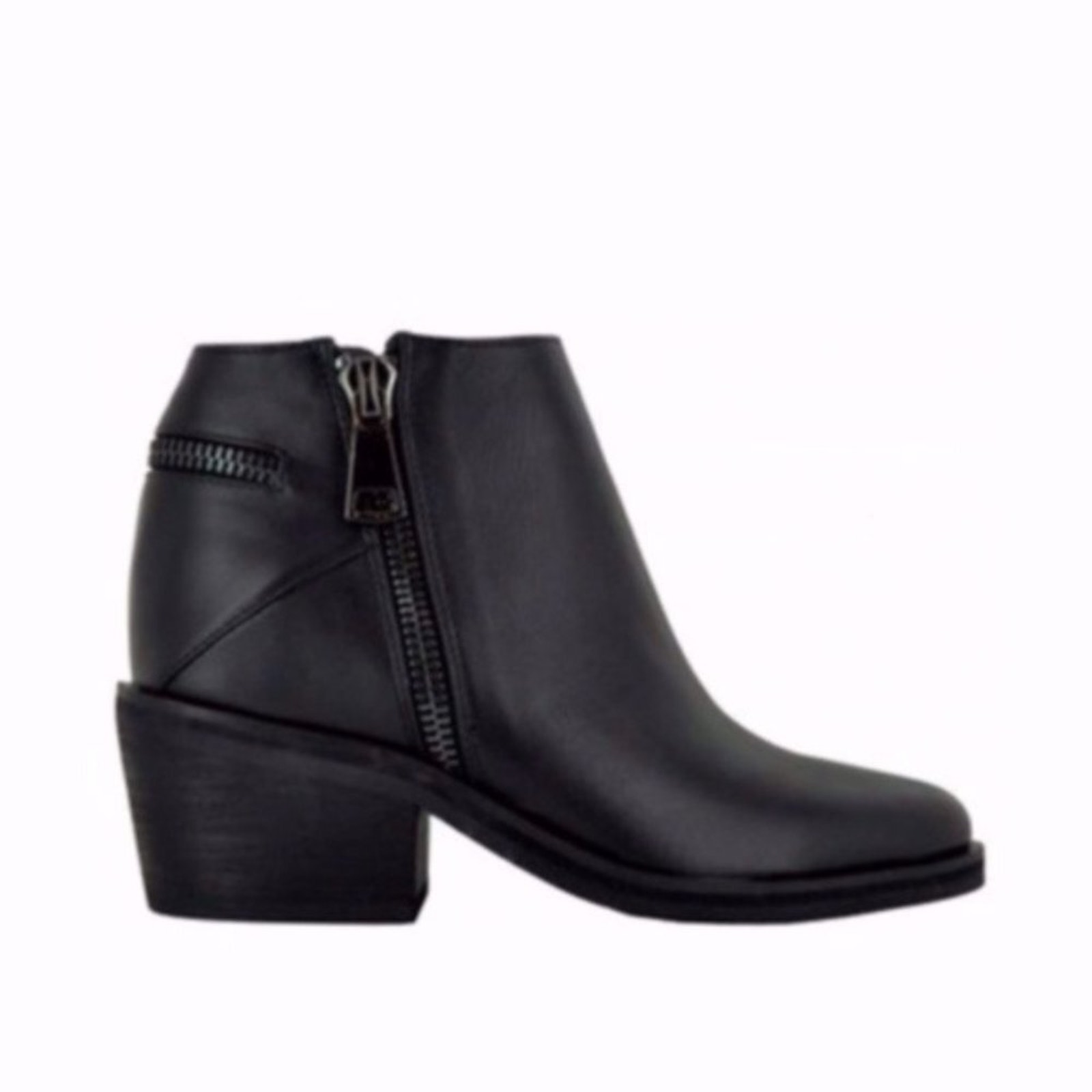 Senso Quail Black Leather Zipper Ankle Booties